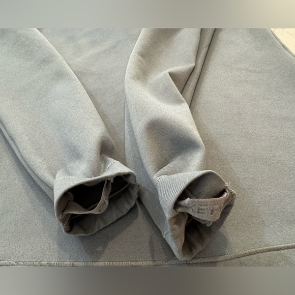 NIKE PRO Dri-Fit Women’s Size Medium quarter zip pullover Gray active wear - Picture 8 of 8